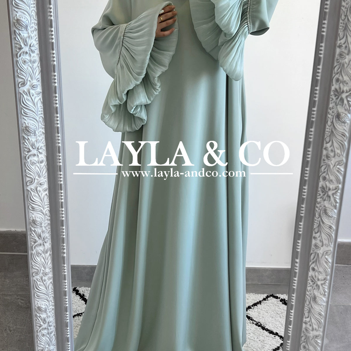 PREMIUM - Robe satinée manches organza – LAYLA AND CO